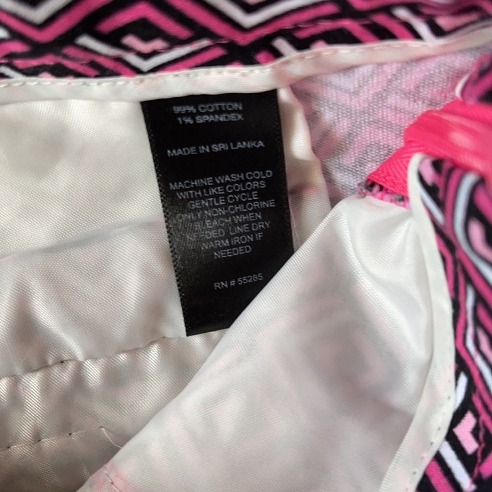 Express Shorts - Picture 4 of 4